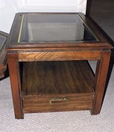 Wood end table with inlay glass top