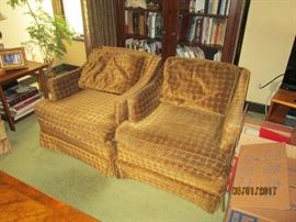 Pr. of comfy Arm Chairs