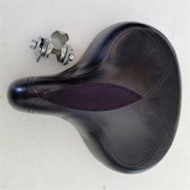 New bicycle seat with attachment
