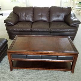 Coffee table closed