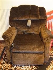 Lift chair bought from Art Van this year and only used 2 weeks. Has 5 year warranty covering everything.