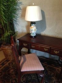 Chinese table lamp 