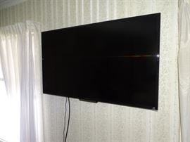 40" Sony flat screen TV.