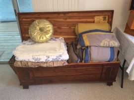 Large Lane cedar chest
