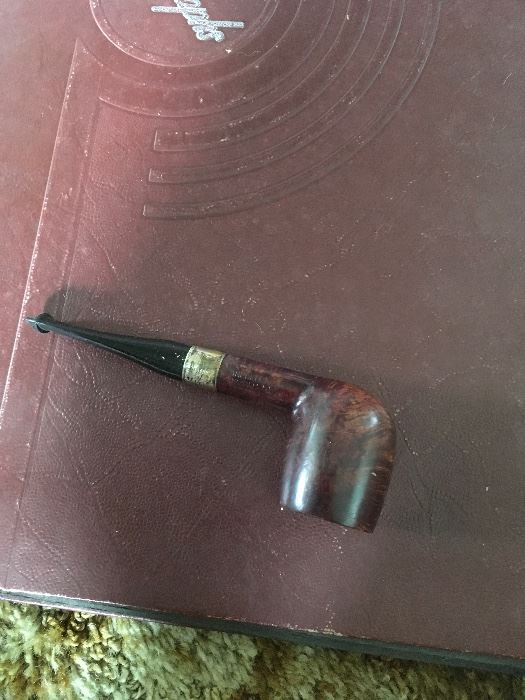 Briar pipe with sterling band 