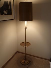 BRASS FLOOR LAMP WITH SHADE