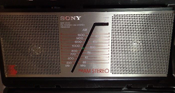 SONY PORTABLE AM/FM STEREO