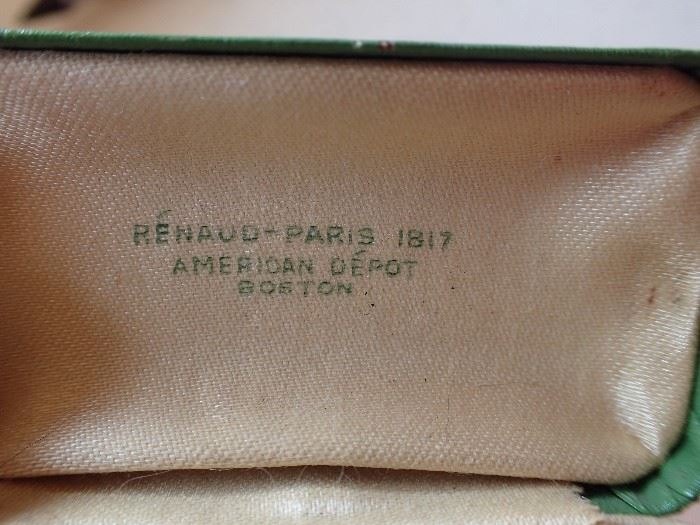RENAUD - PARIS 1817 AMERICAN DEPOT BOSTON  PRFUME BOTTLE IN BOX