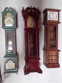 DOLL HOUSE ACCESSORIES / GRANDFATHER CLOCK