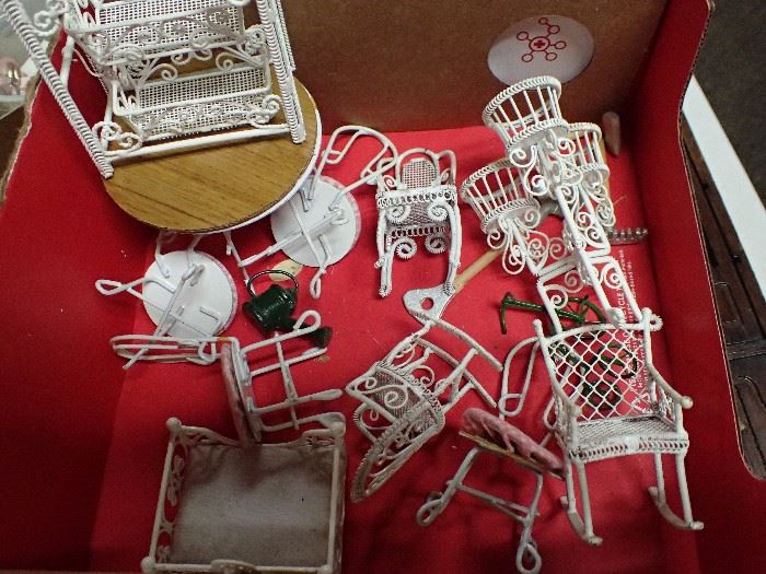 DOLL HOUSE ACCESSORIES / WHITE METAL FURNITURE / ROCKERS / TABLE CHAIRS