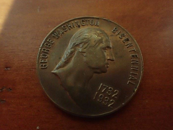 GEORAGE WASHINGTON ICENTENNIAL 1732-1932 COIN