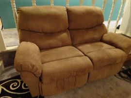 love seat (recliners both ends swivel)