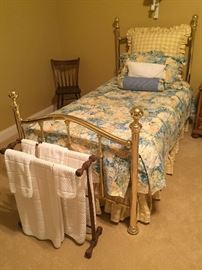 Brass twin bed (2 of 2)