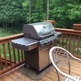 WEBER STAINLESS STEEL GRILL