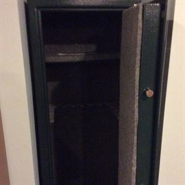 SENTRY GUN SAFE WITH COMBINATION
