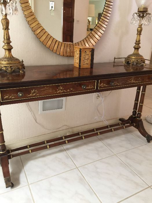 Chinoiserie Inlay English style table (gorgeous condition)