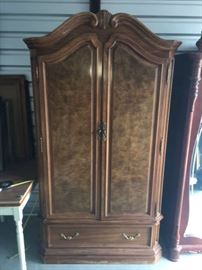 Armoire!
