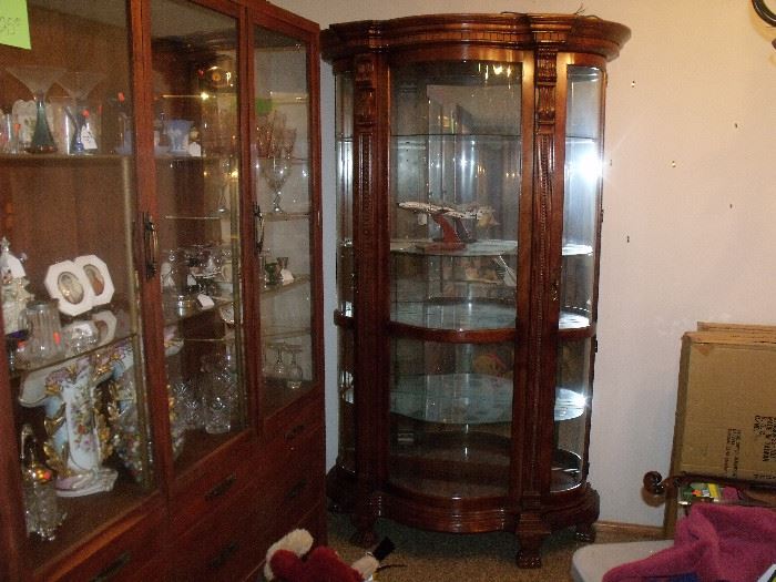 Beautiful china hutch and china cabinet!