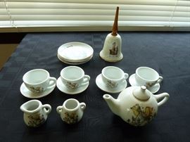 Hummel tea set