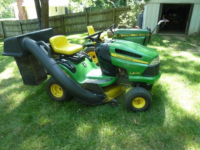 John Deere 214 Yard Tractor(1987?) 47 inch deck-New tires,seat and--John Deere LA(145hours)42" deck with dual bagger , new blades/seat,&short turn