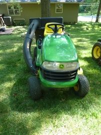 John Deere LA(145hours)42" deck with dual bagger , new blades/seat,&short turn