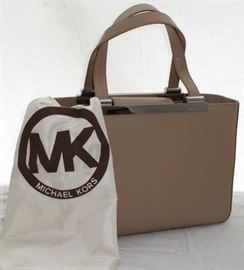 Michael Kors Vintage Beige Leather Satchel with Dust Cover.  Like New Condition
