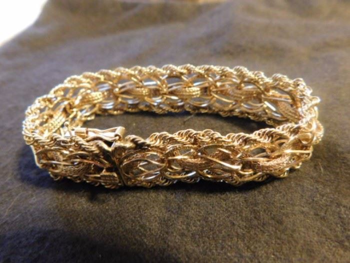 18k gold bracelet, custom made, marked