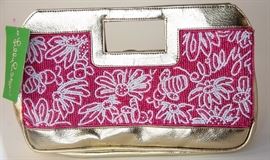 Lot 92. Lilly Pulitzer Buzzworthy Clutch
