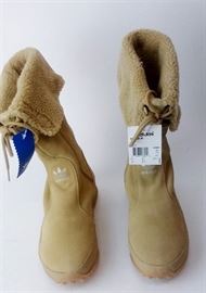 Lot 110. Adidas Arosa Ladies Boots