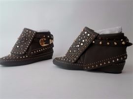 Lot 102. Ivy Kirzhner Adobee Asphalt Studded Boots