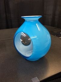 Porthole vase