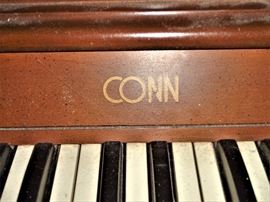 Conn Organ w/Bench