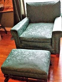 Upholstered Arm Chair w/Ottoman