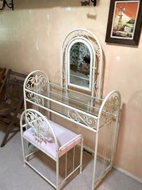 Vintage vanity with glass top