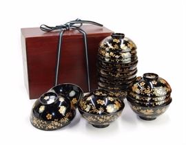 LIDDED GILT LACQUER BOWL SET