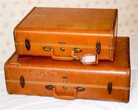 Two Vintage Leather Samsonite Luggage Cases: Metal hinges and locks. Large case: 26" x 19" x 9", small case style #4632: 21" x  15" x 7". Scuff marks commensurate with age, no keys for locks 
