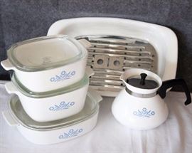 Five Piece Corningwear Blue Corn Flower Set: Set includes three caserole dishes with lids measuring 7" x 7" x 3", 7" x 7" x 3.5", 8.5" x 8.5" x 2"; one 8.5" x 13" x 2" dish; one six cup coffee pot