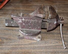 Charles Parker Co. 63.5 Swivel Base Vise: Charles Parker Co. operated from 1832 - 1975 in Meriden, Connecticut. Vise opens to 4" width. 11.5" L x 5" D x 6" H