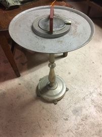 Ash tray stand