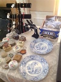 More costume jewelry, trinket box collection and antique flow blue plates