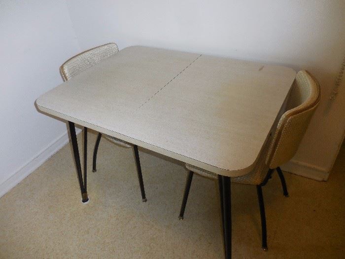 Mid Century Dinette Table with 4 Chairs 