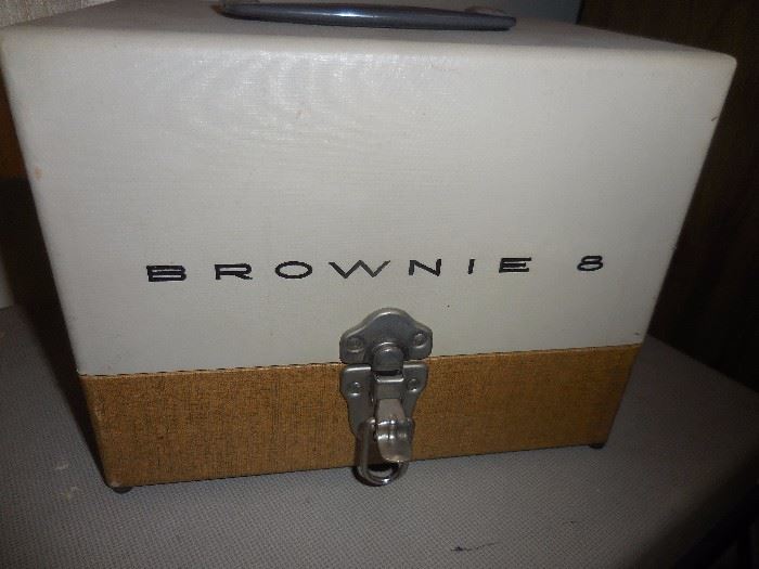 Vintage Brownie 8 Movie Projector/Case