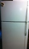 Kenmore refrig/freezer 22 cu. ft.