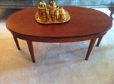 Oval coffee table