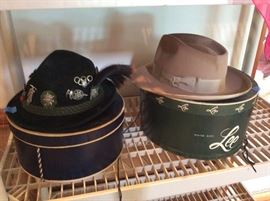 Staton vintage German hat with pins, camel vintage men;s hat