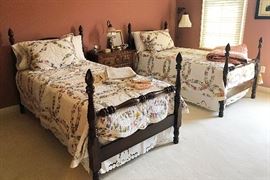 Vintage Twin Beds, Quilt Bedding & More