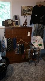 Mid century hi-boy $39.00