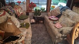 $45.oo love seats Nice condition