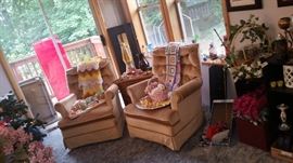 Platform swivel rockers $25.00 each