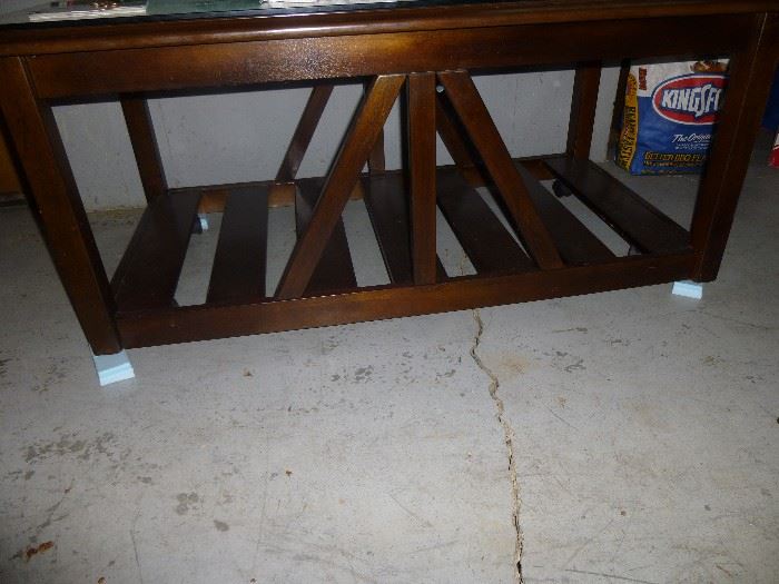 DARK WOOD COFFEE TABLE WITH GLASS TOP